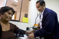 Hipertensi&oacute;n arterial puede causar da&ntilde;os al cerebro, coraz&oacute;n, ri&ntilde;&oacute;n y arterias si no es tratada adecuadamente.