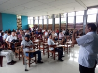 DIRECTOR DE LA OGESS BM DR FELIPE VELA SE REÚNE CON TRABAJADORES ADMINISTRATIVOS QUE ACATAN PARO DE BRAZOS CAÍDOS